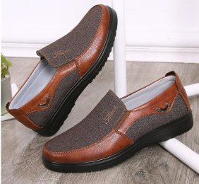 Business Casual Soft-soled Feet Flat-soled Men's Shoes (Option: Red brown-43 yards)
